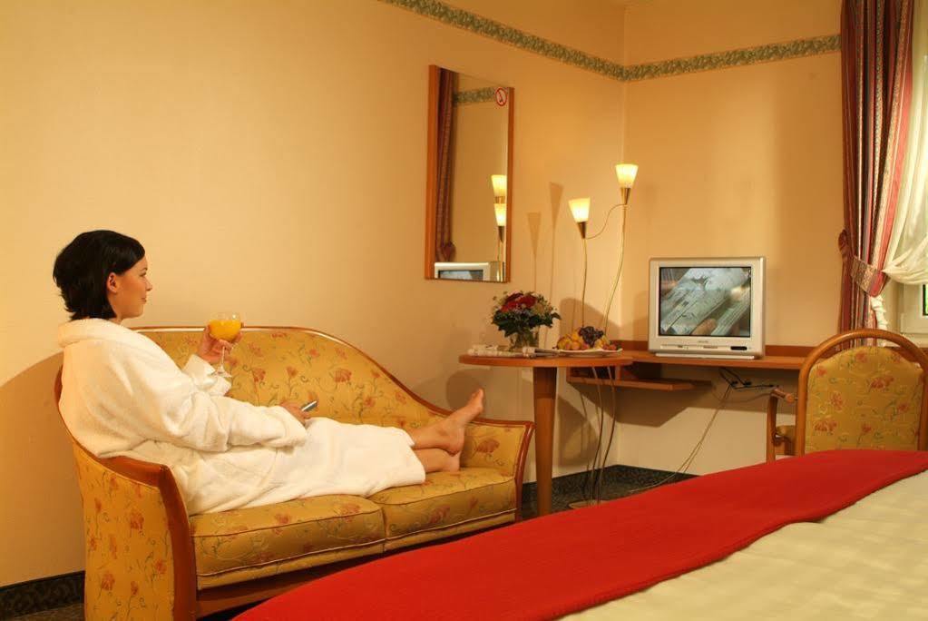 Nordwest-Hotel Amsterdam Bad Zwischenahn Εξωτερικό φωτογραφία